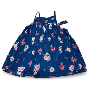 SOLD… NWT Abercrombie Kids Sleeveless Floral Blue Top Girls Size 9/10
